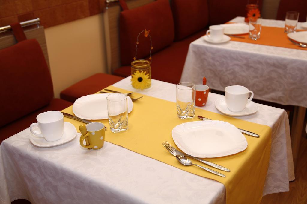 Azoyan Guest House エレバン エクステリア 写真